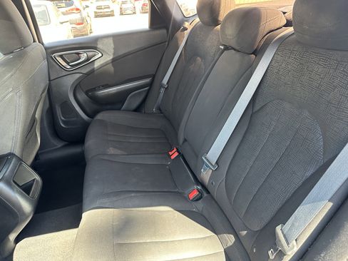 Used 2016 Chrysler 200 Limited w/ Anniversary Edition image 10