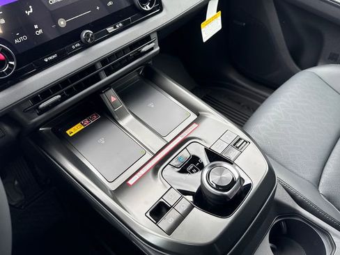 New 2026 Subaru Solterra image 25