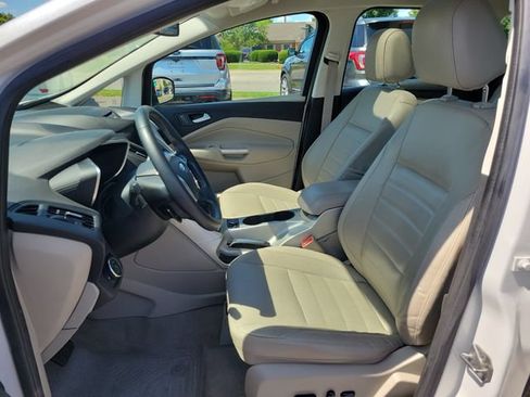 Used 2014 Ford C-MAX Energi SEL w/ Equipment Group 302A FWD image 21