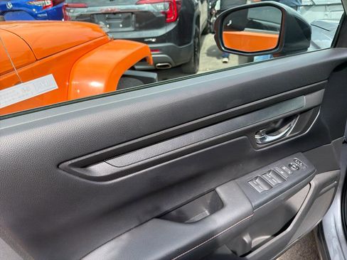 Used 2023 Honda CR-V Sport image 16