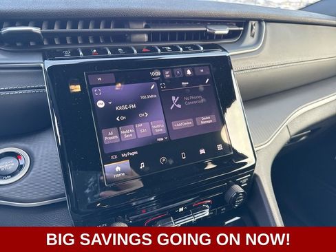 New 2025 Jeep Grand Cherokee L Laredo image 30