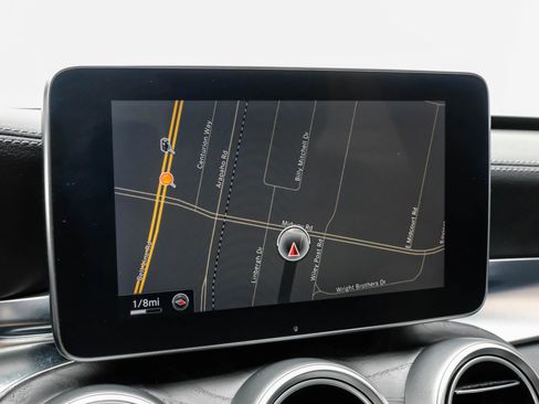 Used 2015 Mercedes-Benz C 400 4MATIC image 22