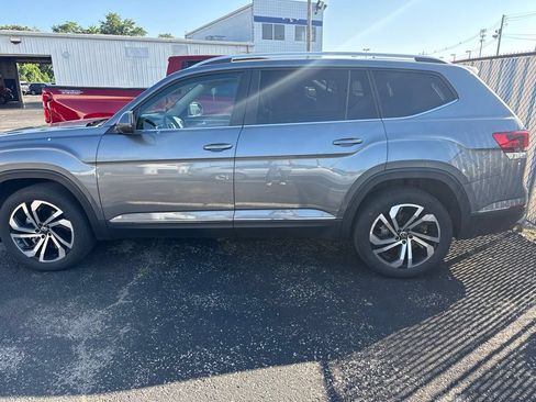 Used 2023 Volkswagen Atlas Cross Sport SEL AWD/4WD image 5