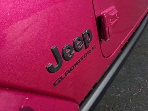 Used 2024 Jeep Gladiator Sport image 53