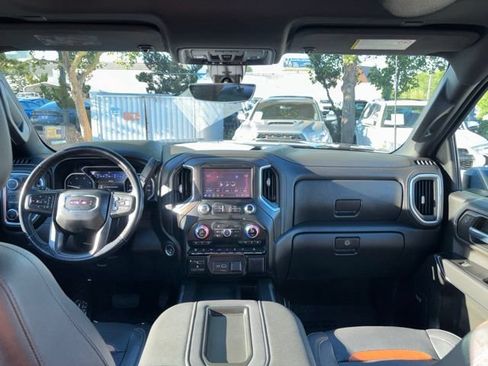 Used 2022 GMC Sierra 2500 AT4 w/ AT4 Premium Plus Package AWD/4WD image 36