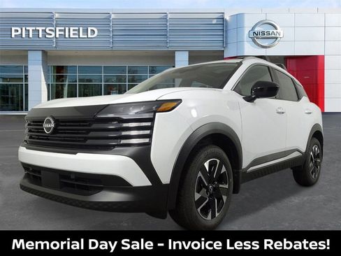 New 2026 Nissan Kicks SV w/ SV Premium Package AWD/4WD image 8