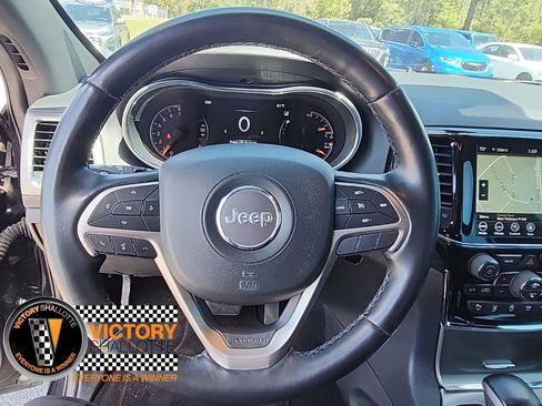 Certified 2022 Jeep Grand Cherokee Laredo X image 10