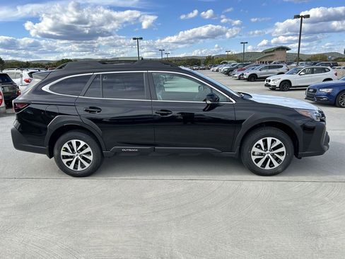 Certified 2025 Subaru Outback Premium AWD/4WD image 4