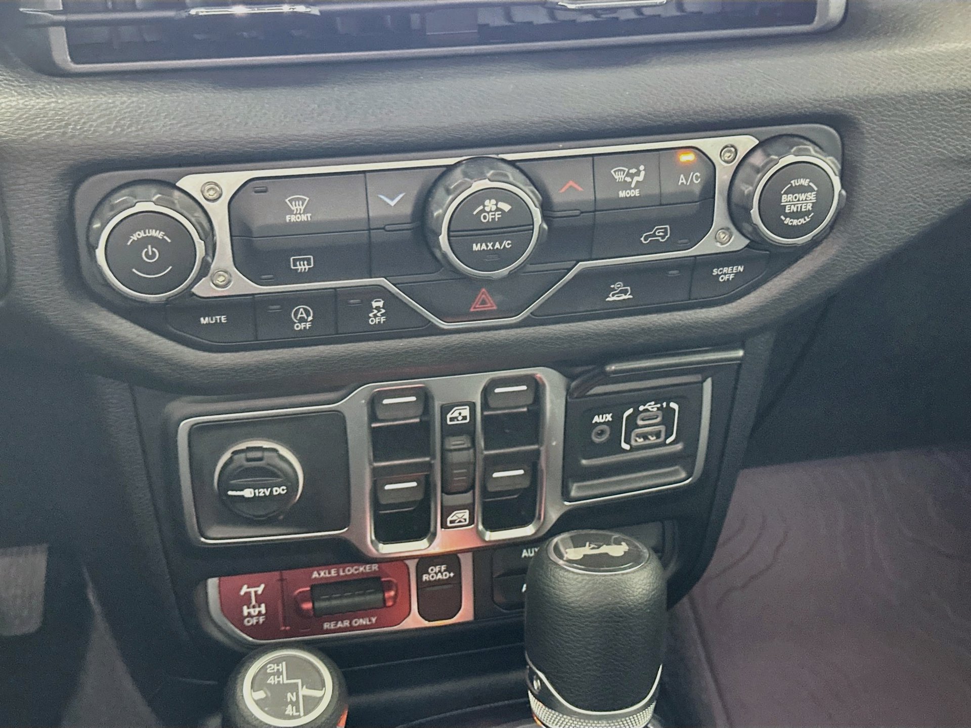 Used 2026 Jeep Wrangler Unlimited Sport AWD/4WD image 16