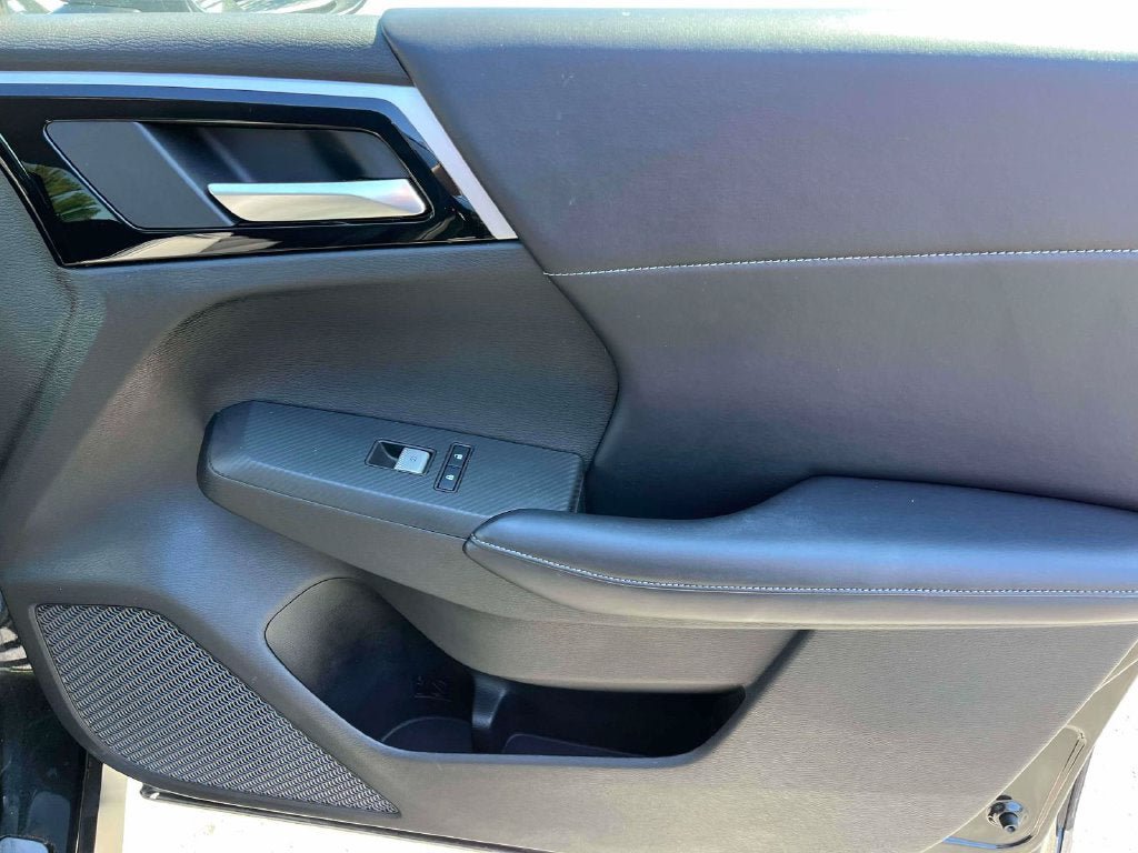 Used 2024 Mitsubishi Outlander SE AWD/4WD image 21