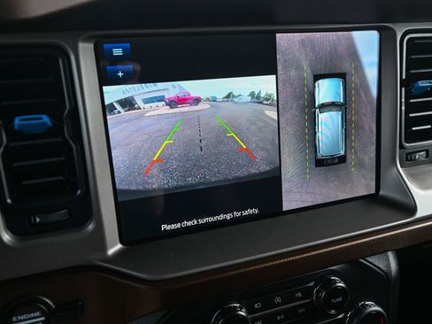 Used 2022 Ford Bronco Outer Banks AWD/4WD image 32