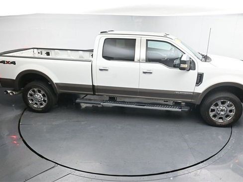 Used 2022 Ford F350 King Ranch w/ Chrome Package image 28