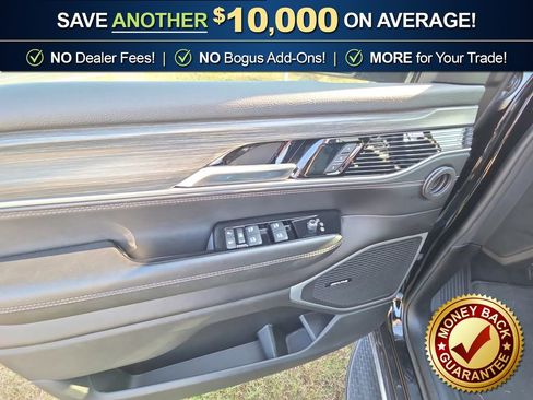 Used 2024 Jeep Wagoneer L Series III w/ Flexible Seating Group image 16