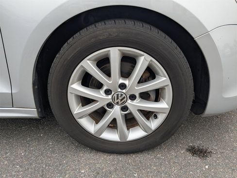 Used 2012 Volkswagen Jetta SE image 11