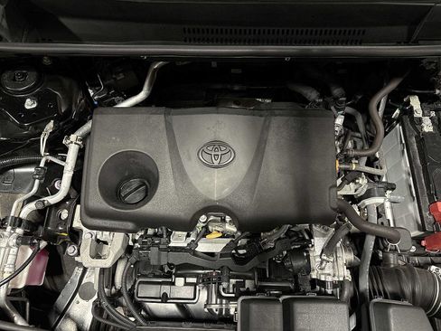Used 2024 Toyota RAV4 LE AWD/4WD image 12