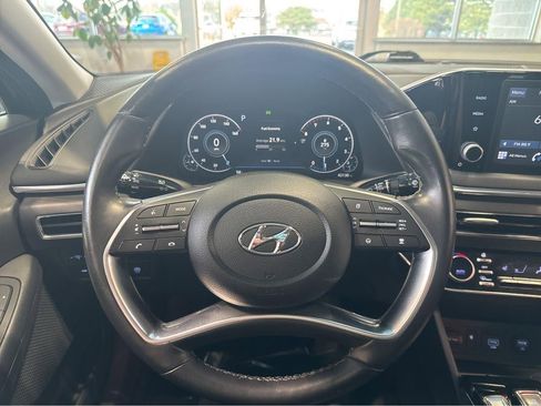 Used 2020 Hyundai Sonata SEL w/ Premium + Sunroof Package FWD image 18
