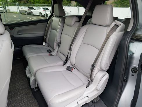 Used 2023 Honda Odyssey Touring image 27