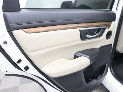 Used 2021 Honda CR-V Touring image 14