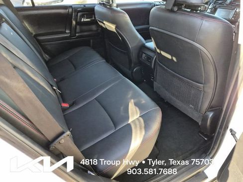 Used 2017 Toyota 4Runner TRD Off-Road Premium AWD/4WD image 17