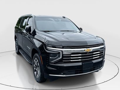 Used 2025 Chevrolet Suburban LT w/ Comfort Package