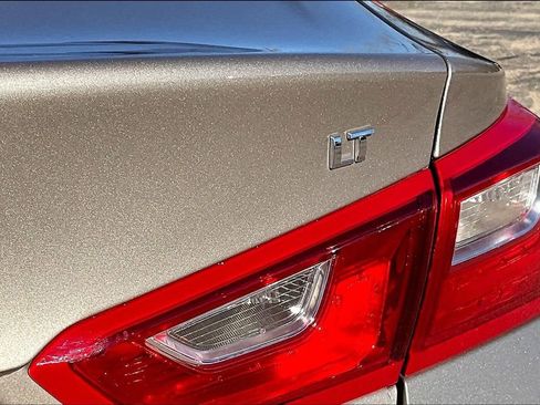 Used 2024 Chevrolet Malibu LT image 22