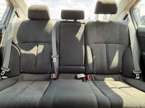 Used 2013 Subaru Legacy 2.5i Premium w/ All-Weather Pkg AWD/4WD image 22