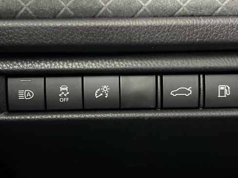New 2026 Toyota Camry XLE FWD image 28