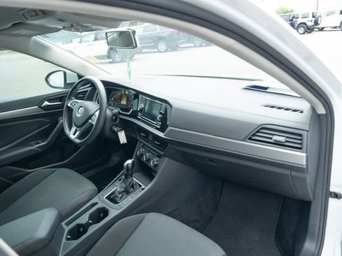 Certified 2020 Volkswagen Jetta S FWD image 39