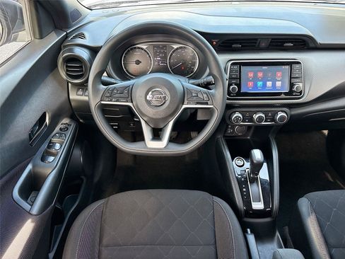 Used 2019 Nissan Kicks S FWD image 23