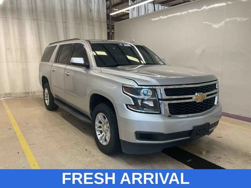Used 2019 Chevrolet Suburban LT AWD/4WD image 1