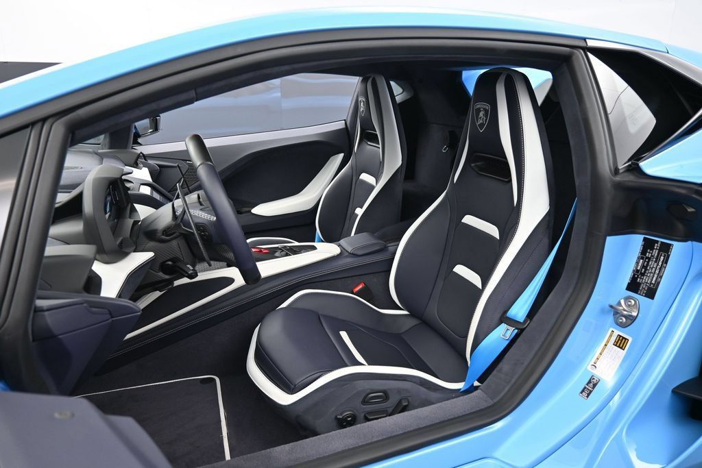Used 2026 Lamborghini Temerario AWD/4WD image 5