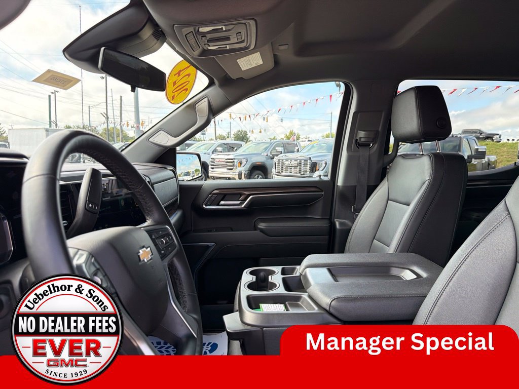 Used 2024 Chevrolet Silverado 1500 LT w/ Leather Package AWD/4WD image 20