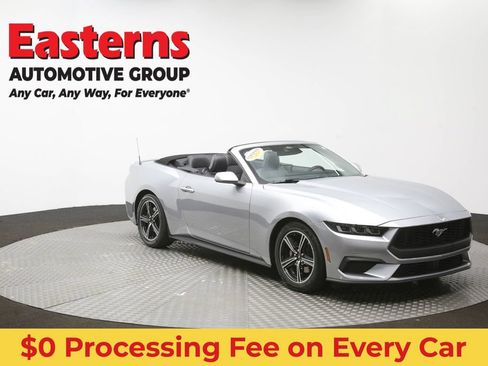 Used 2025 Ford Mustang Premium RWD image 46