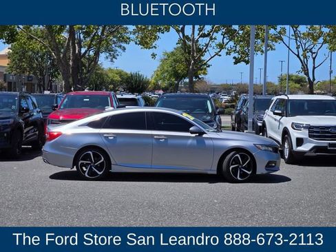 Used 2018 Honda Accord Sport image 6