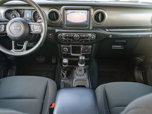 Used 2022 Jeep Wrangler Unlimited Sport AWD/4WD image 23