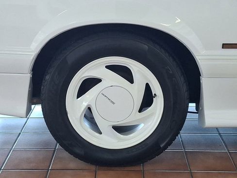 Used 1989 Ford Mustang LX image 8