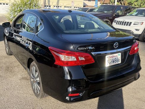 Used 2017 Nissan Sentra SL FWD image 4