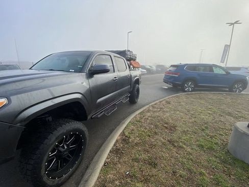 Used 2021 Toyota Tacoma SR image 2