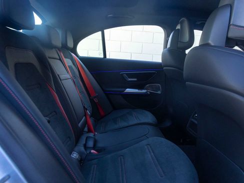 Used 2025 Mercedes-Benz E 53 AMG e 4MATIC Sedan image 24