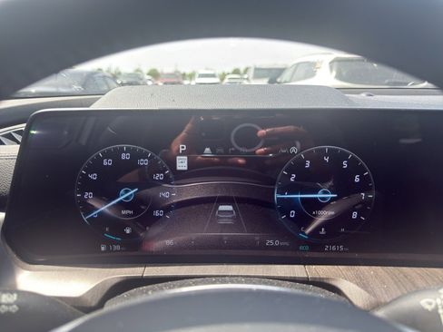 Used 2023 Kia Telluride SX image 17