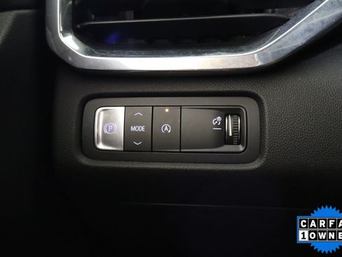 Used 2026 GMC Acadia Elevation w/ Elevation Premium Package FWD image 34