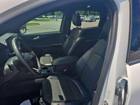 Used 2023 Ford Escape ST-Line Select w/ Tech Pack #1 AWD/4WD image 14