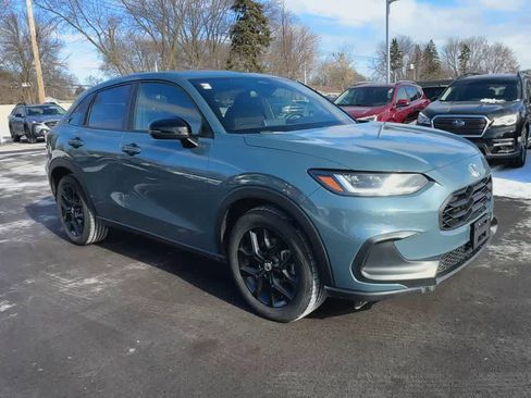 Used 2023 Honda HR-V Sport image 2