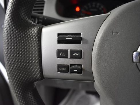 Used 2019 Nissan Frontier SV AWD/4WD image 15