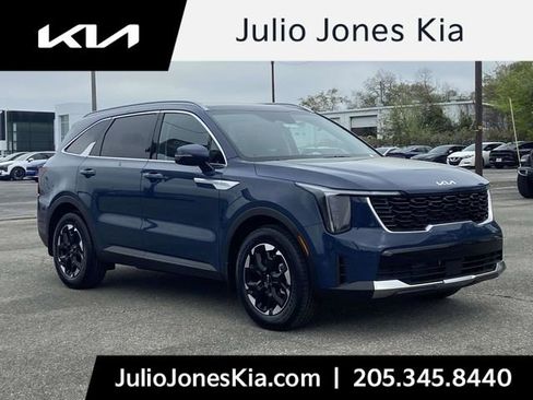 New 2026 Kia Sorento S FWD image 1
