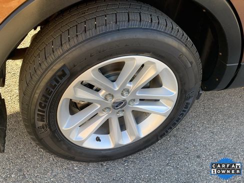 Used 2011 Ford Explorer XLT w/ 202A Rapid Spec Order Code image 10