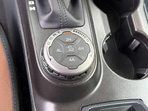Used 2023 Ford Bronco Outer Banks AWD/4WD image 25