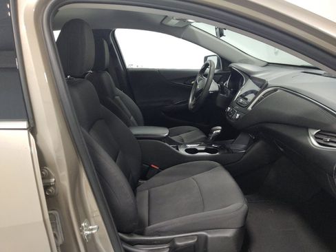 Used 2022 Chevrolet Malibu LS FWD image 21