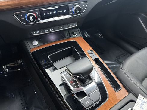 Certified 2021 Audi Q5 Premium AWD/4WD image 15