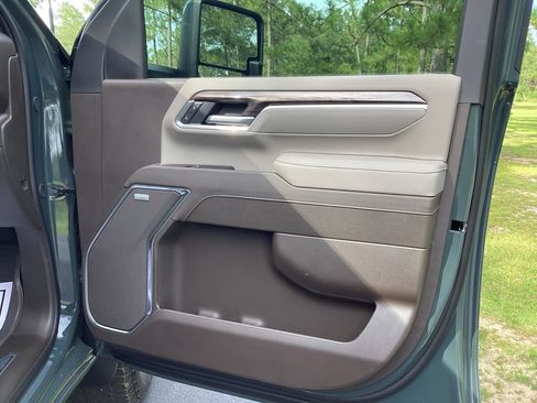 New 2026 Chevrolet Silverado 2500 LTZ w/ LTZ Plus Package AWD/4WD image 29